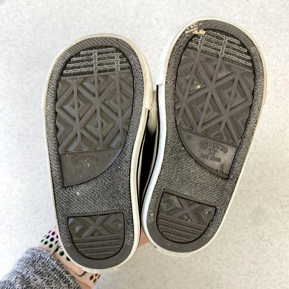 Converse One Star Black Sneakers 6